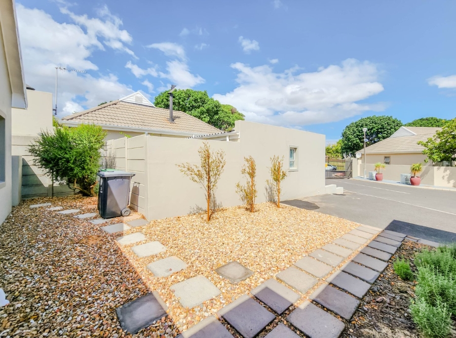 To Let 3 Bedroom Property for Rent in Sonstraal Heights Western Cape